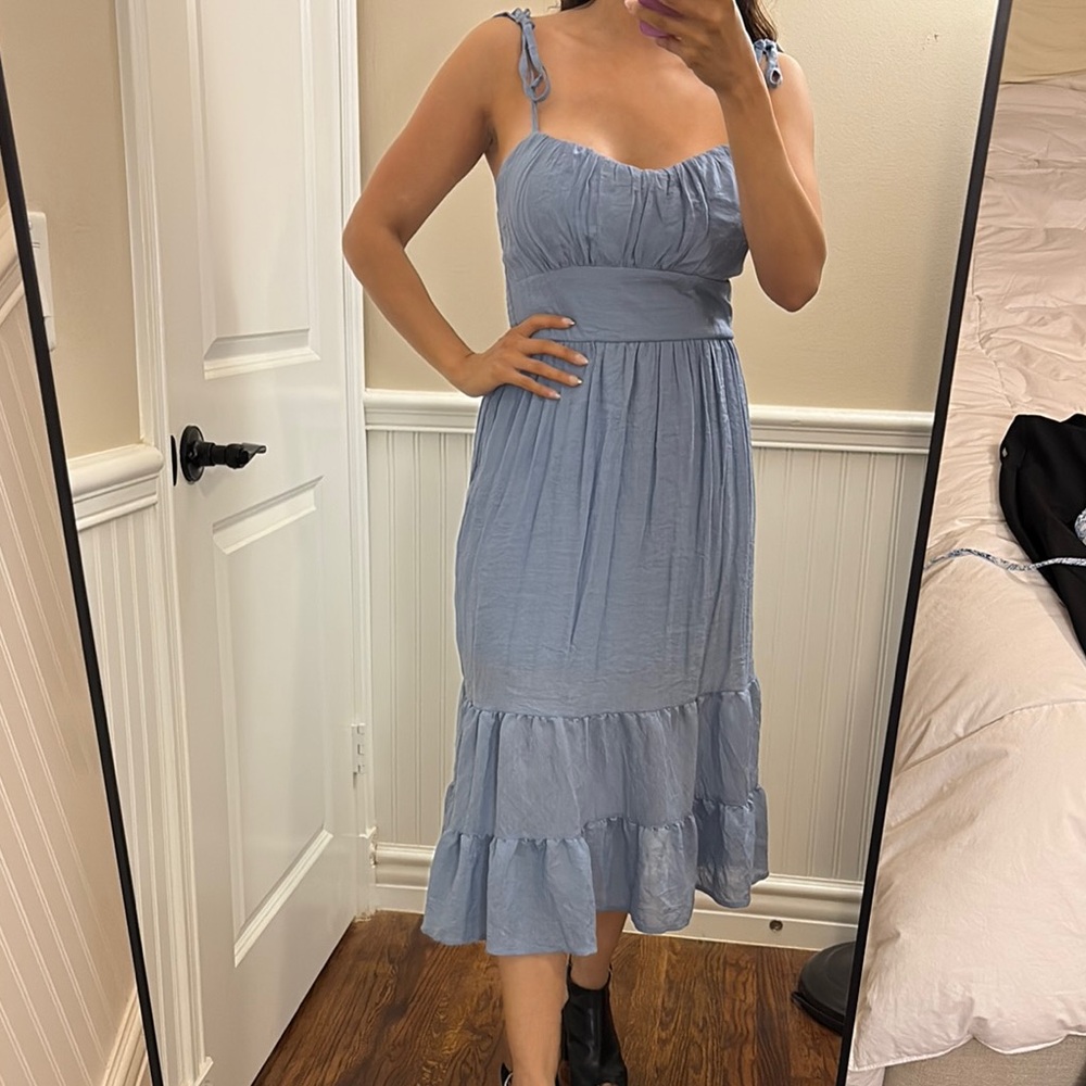 Elegant Blue Midi Dress